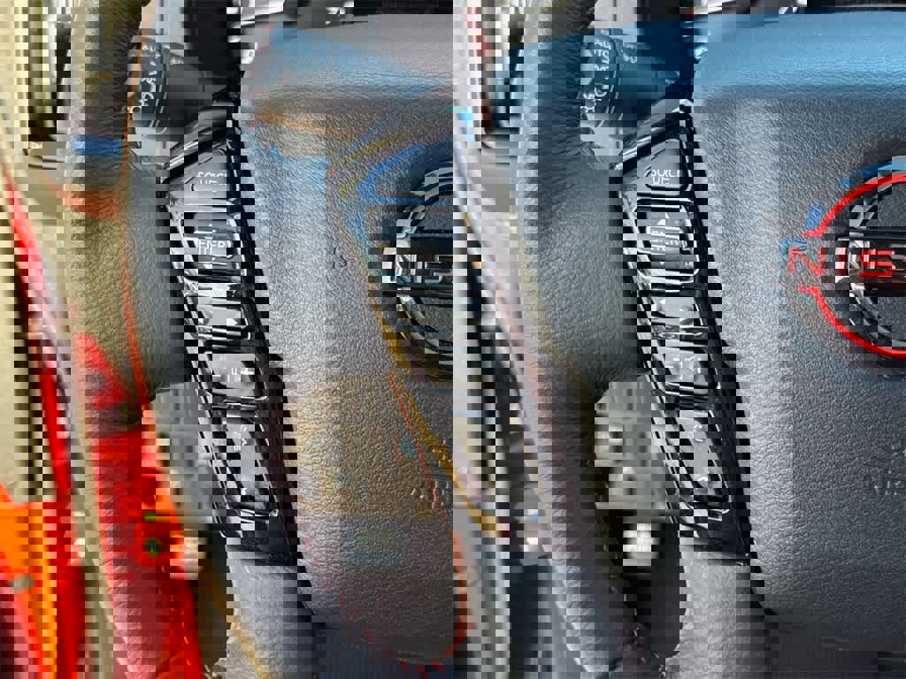 Used 2025 Nissan Frontier Pro-X w/ Pro Convenience Package image 22