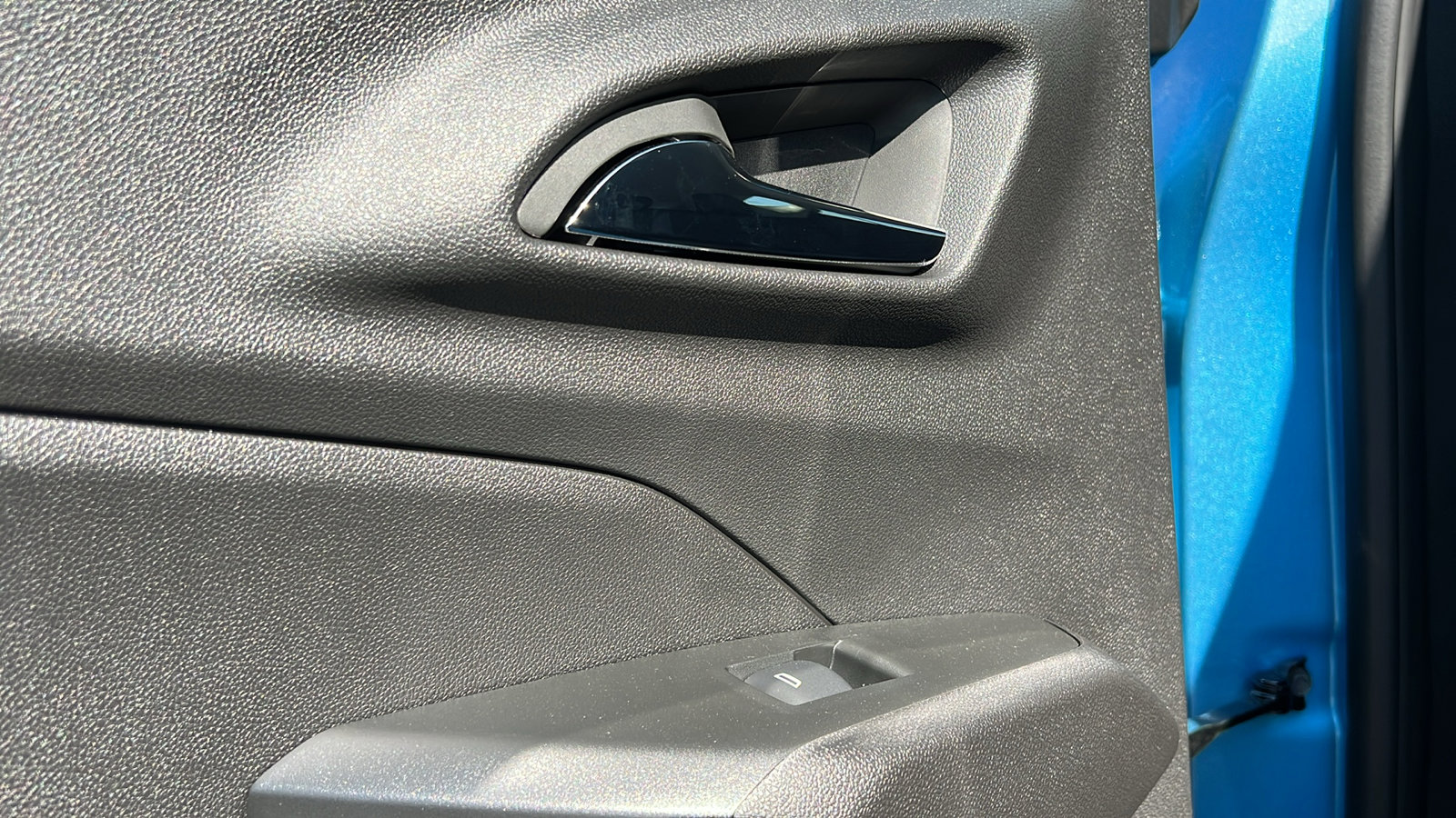 New 2026 Chevrolet Trax LT w/ Sunroof Package image 12