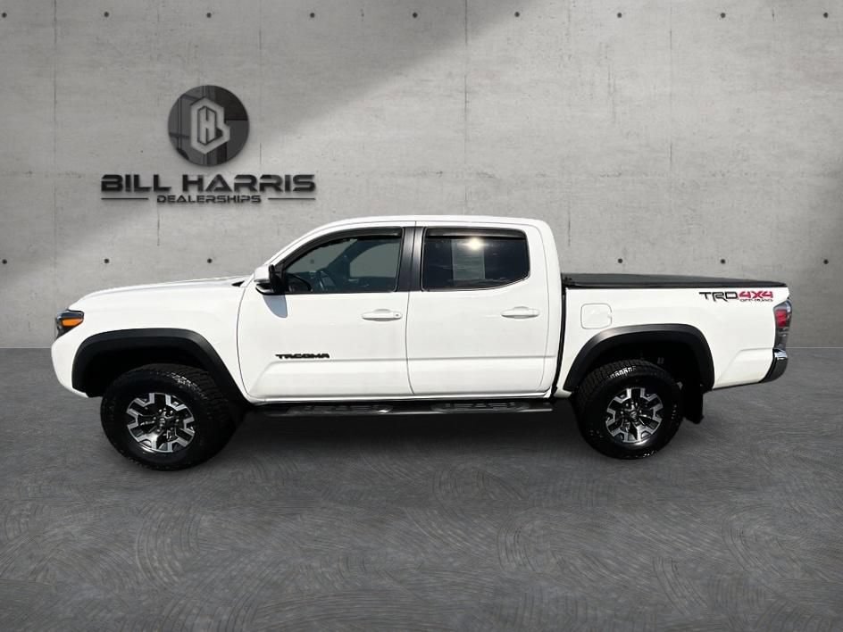 Used 2023 Toyota Tacoma TRD Off-Road AWD/4WD image 9