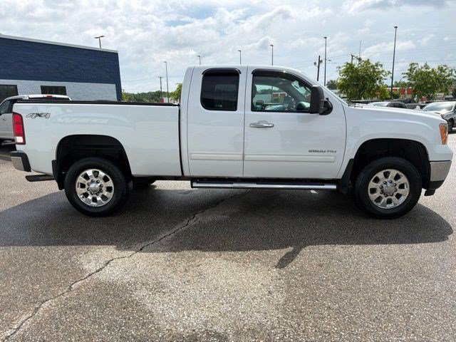 Used 2011 GMC Sierra 2500 SLT w/ SLT Convenience Package AWD/4WD image 6