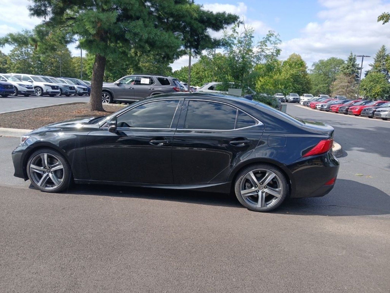 Used 2018 Lexus IS 300 AWD w/ Comfort Package image 9
