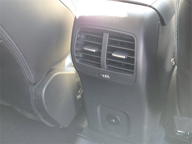 Used 2024 Ford Escape Platinum image 8