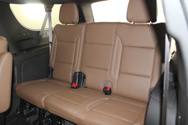 New 2026 Chevrolet Suburban High Country image 24