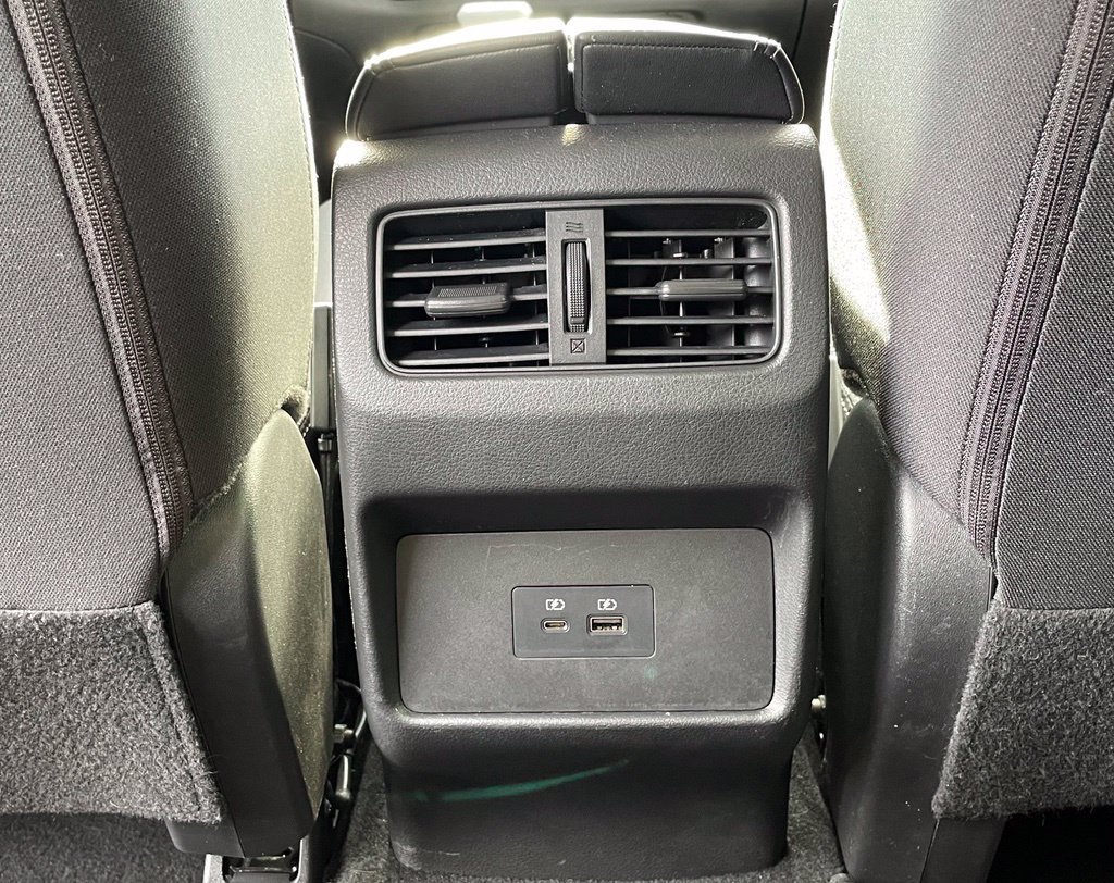 Used 2023 Nissan Rogue SV FWD image 27