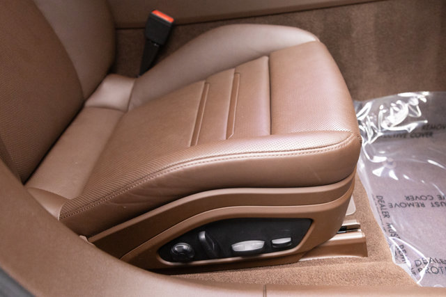 Used 2023 Porsche Panamera 4S Executive image 66
