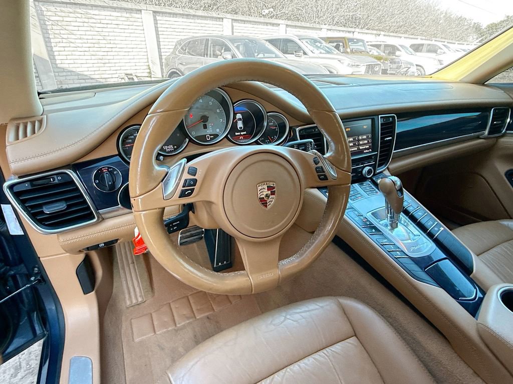 Used 2011 Porsche Panamera 4S image 12