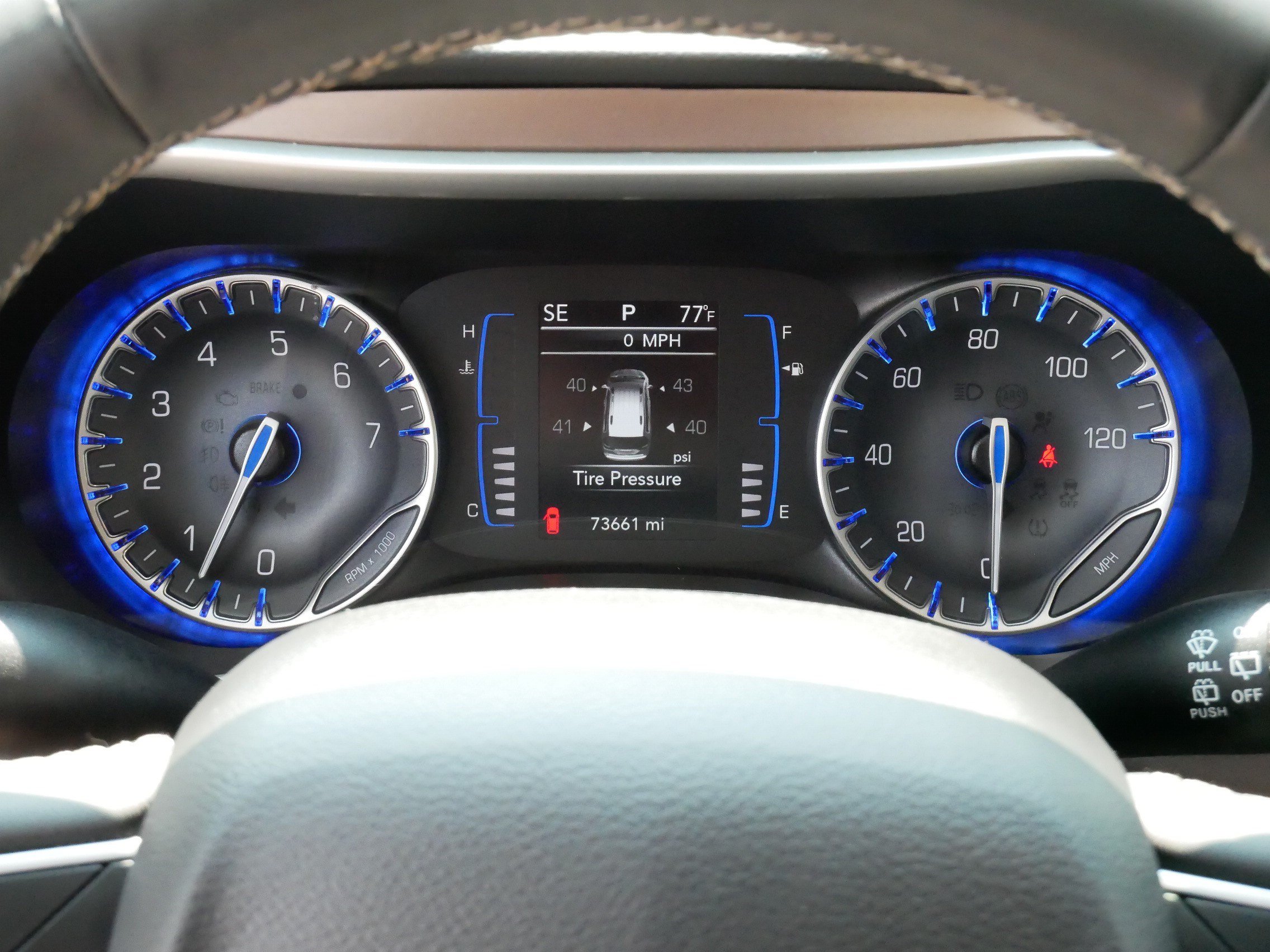 Used 2023 Chrysler Voyager LX FWD image 21