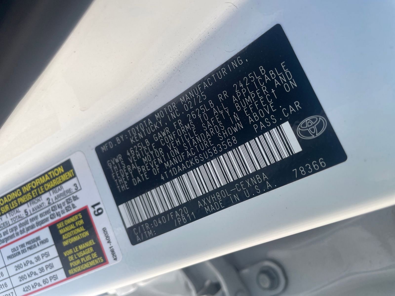 Used 2025 Toyota Camry LE image 29