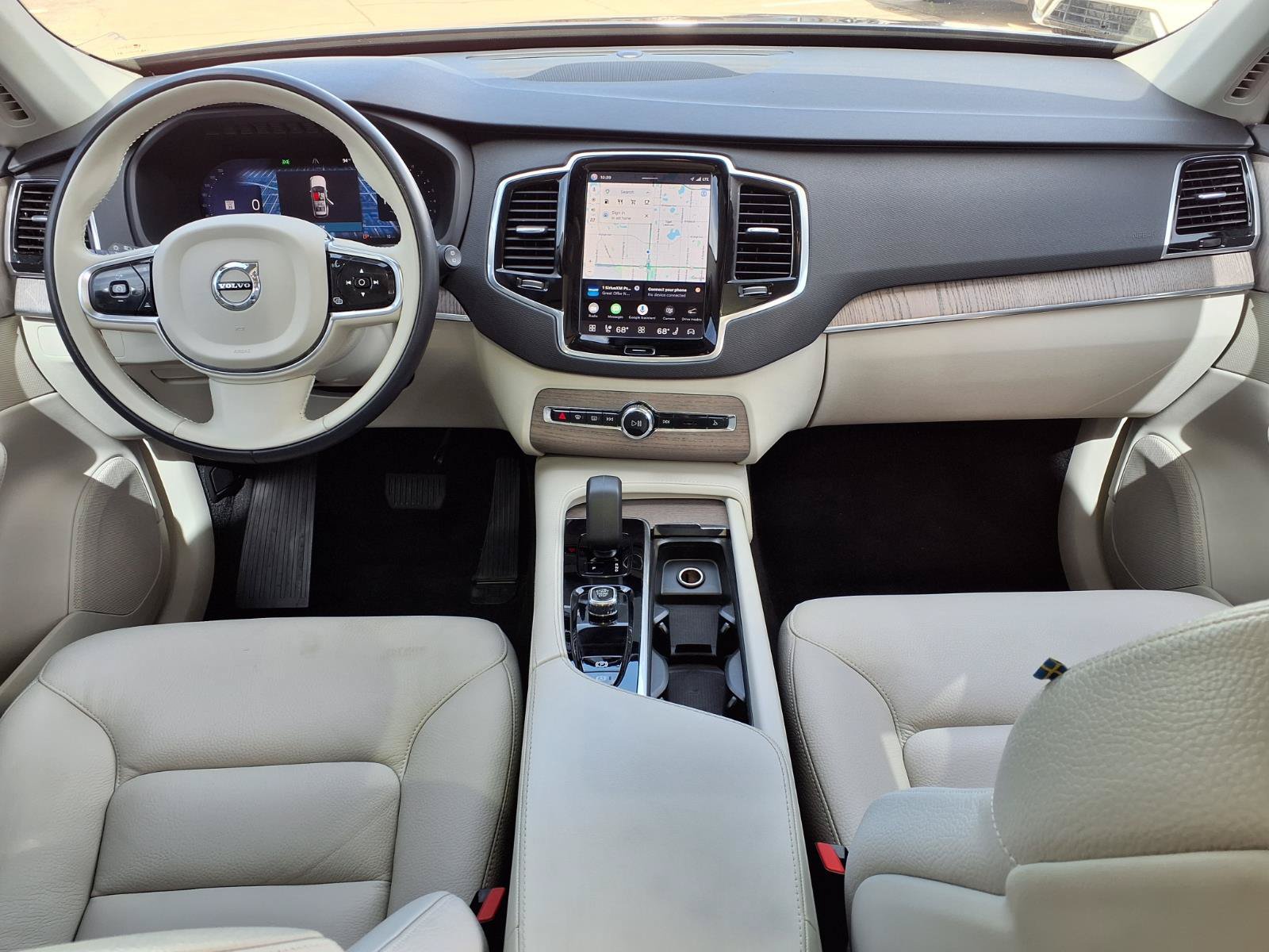 Certified 2023 Volvo XC90 B6 Plus AWD/4WD image 19