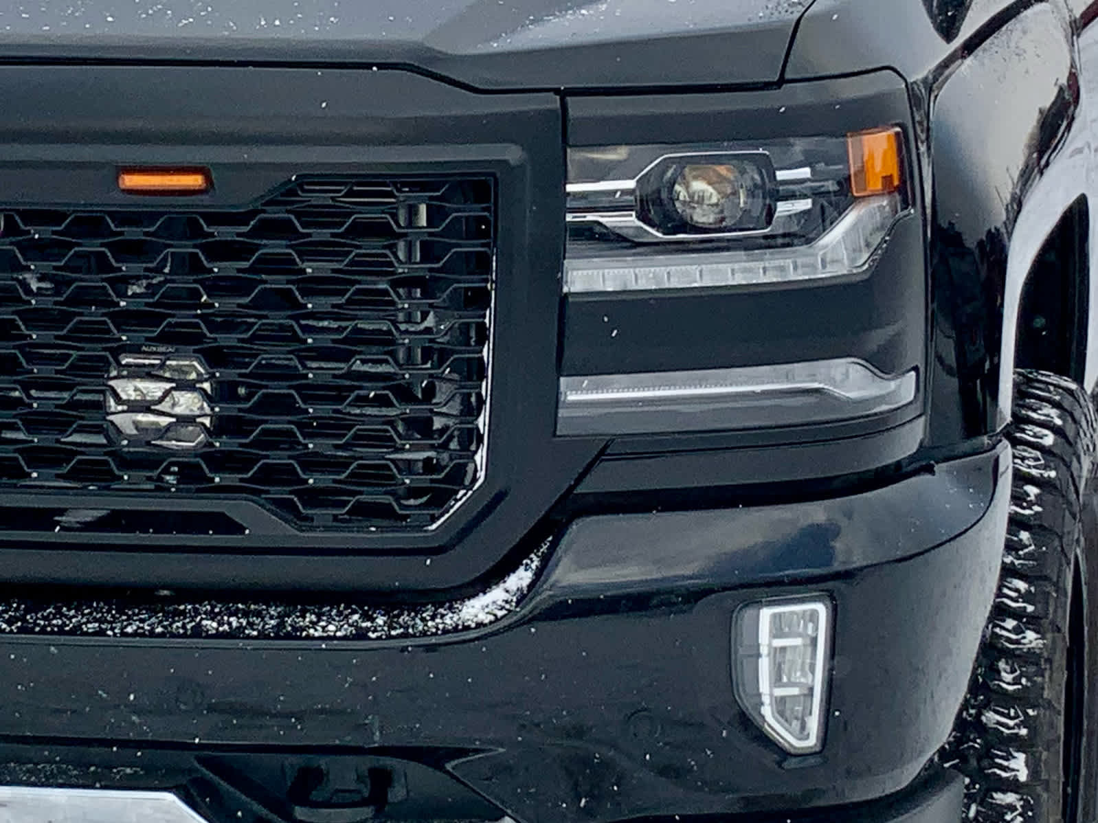 Used 2018 Chevrolet Silverado 1500 High Country image 14