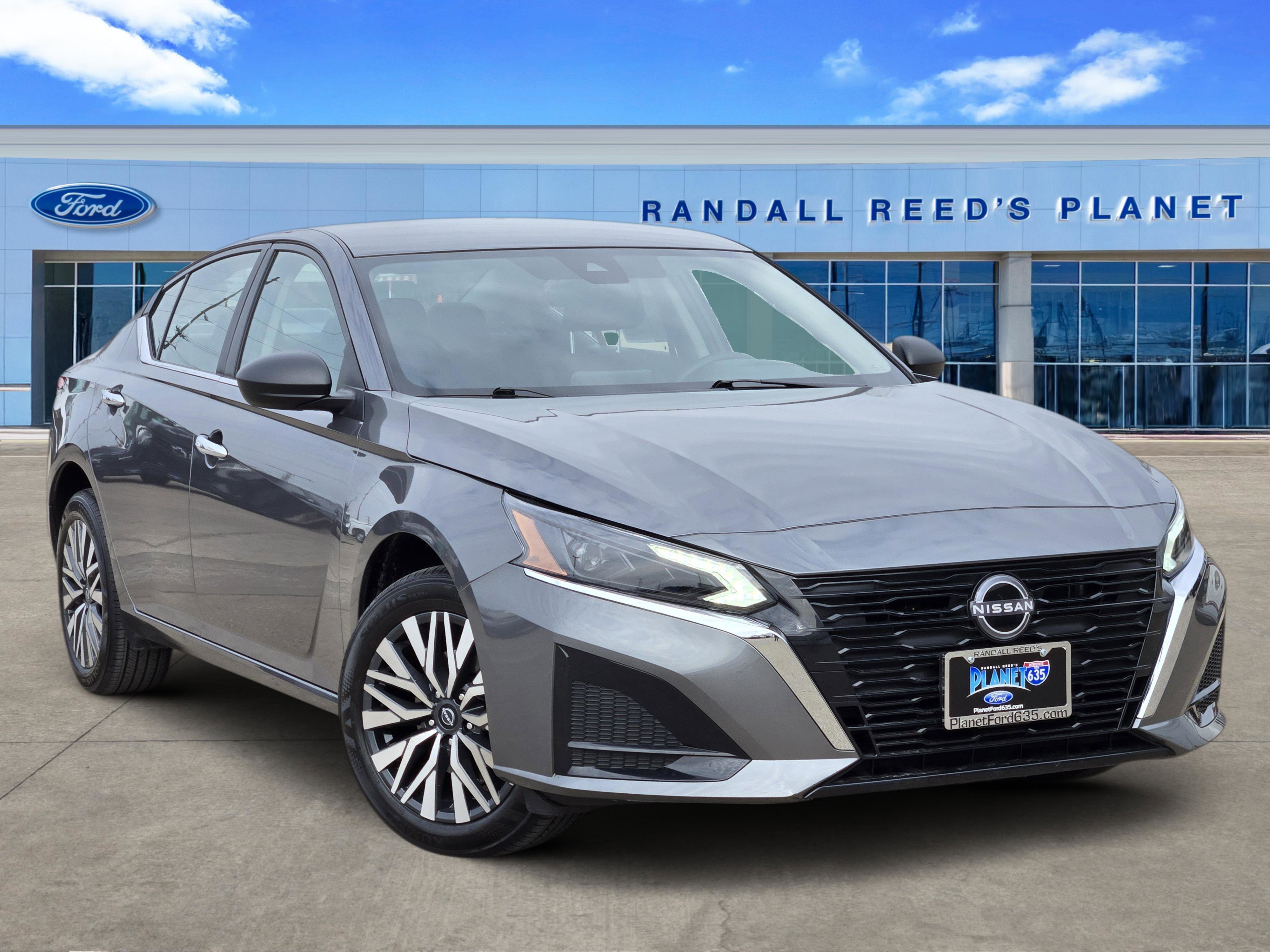 Used 2025 Nissan Altima 2.5 SV