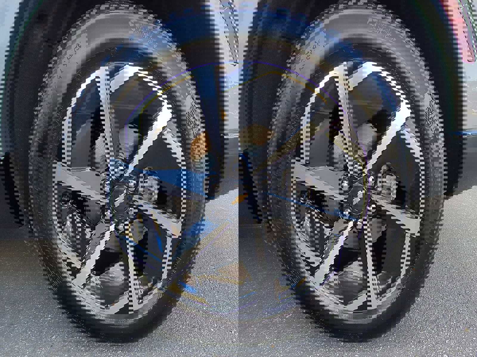 Used 2025 Chevrolet Equinox EV LT w/ Convenience Package image 29