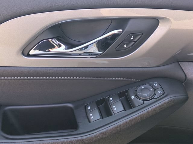Used 2023 Chevrolet Traverse LT FWD image 24