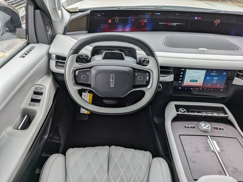 New 2026 Lincoln Navigator L Black Label AWD/4WD image 17