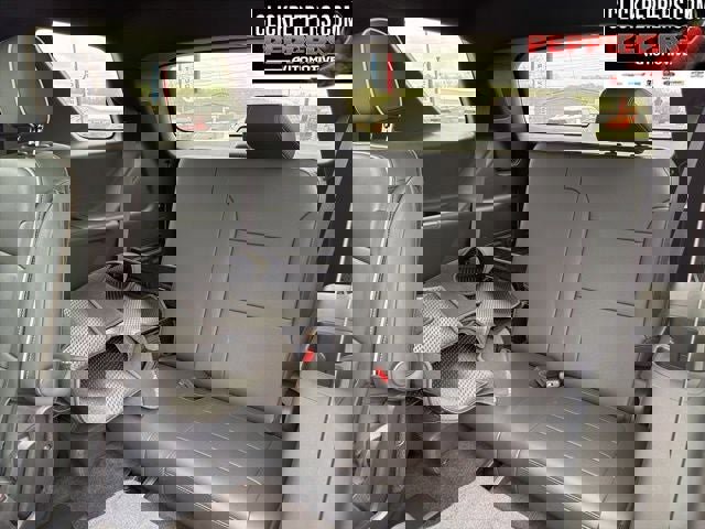 Used 2023 Chevrolet Traverse Premier w/ Redline Edition image 12