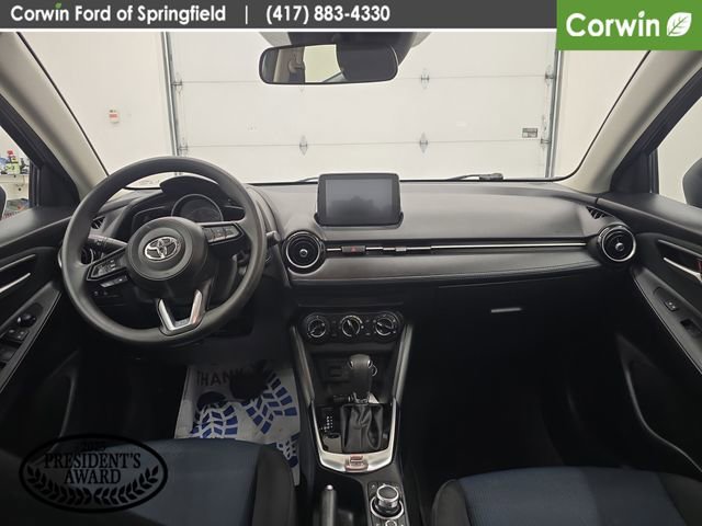 Used 2019 Toyota Yaris LE FWD image 13