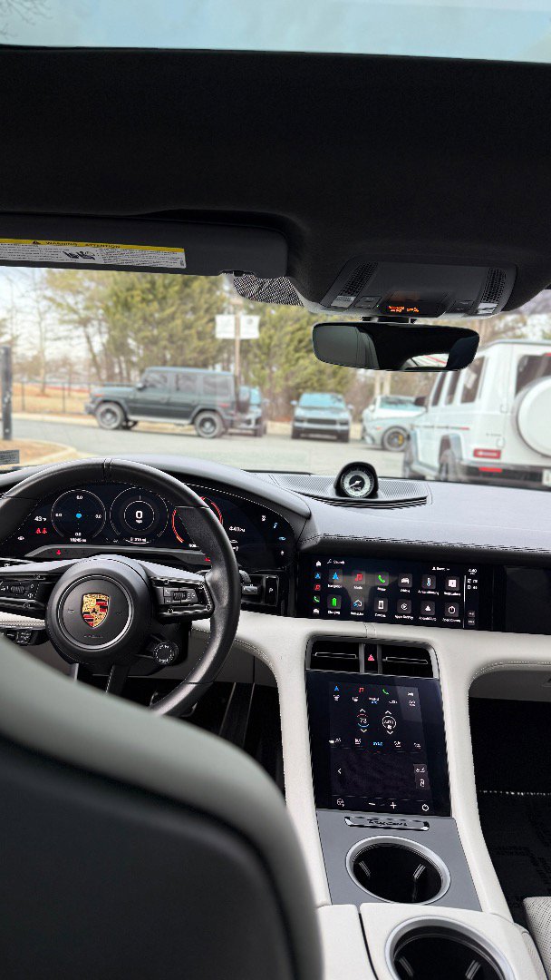 Used 2022 Porsche Taycan Turbo S w/ Premium Package image 27