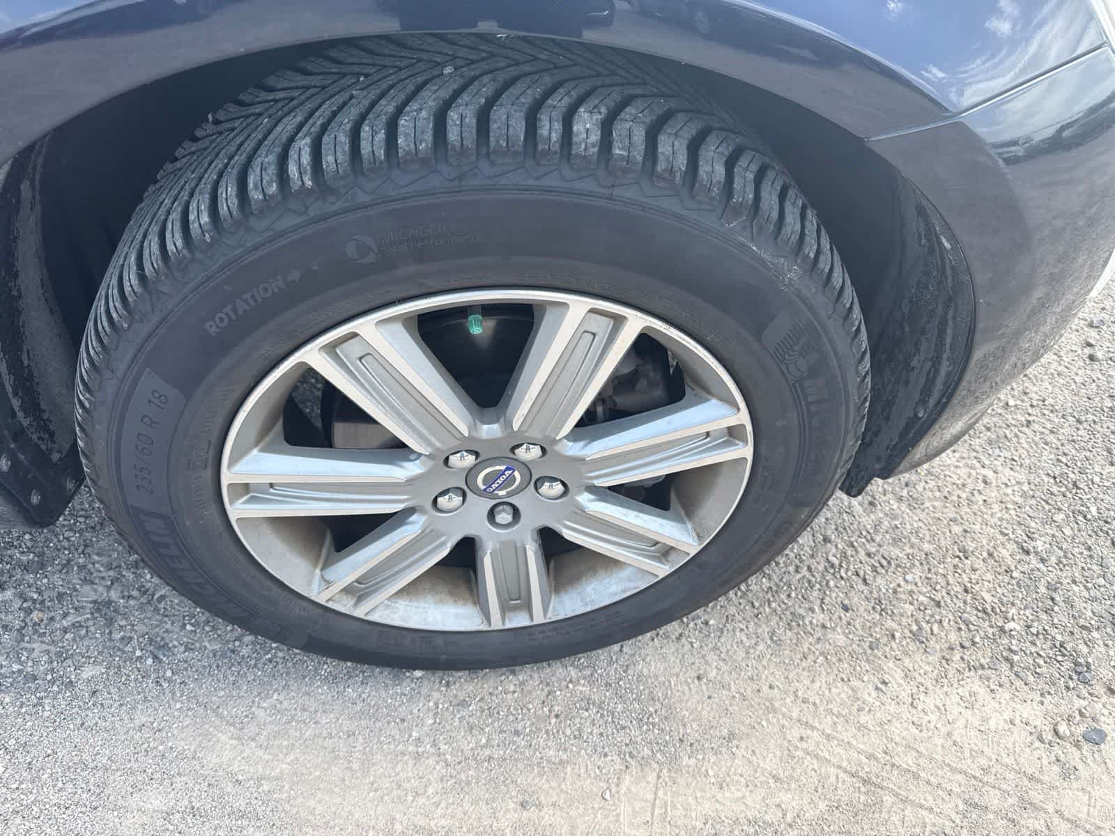 Used 2016 Volvo XC60 T6 AWD/4WD image 5