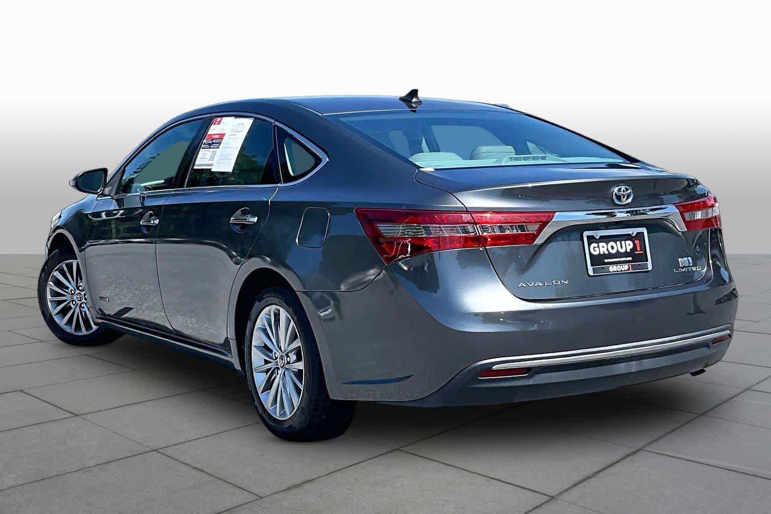 Used 2017 Toyota Avalon Limited FWD image 11