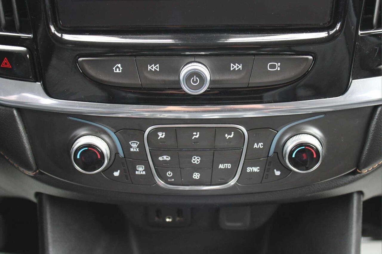 Used 2019 Chevrolet Traverse LT AWD/4WD image 22