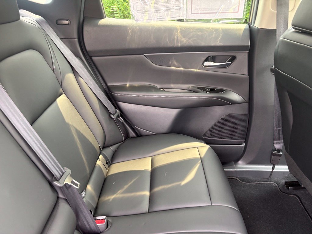 Used 2025 Nissan Murano SV AWD/4WD image 36