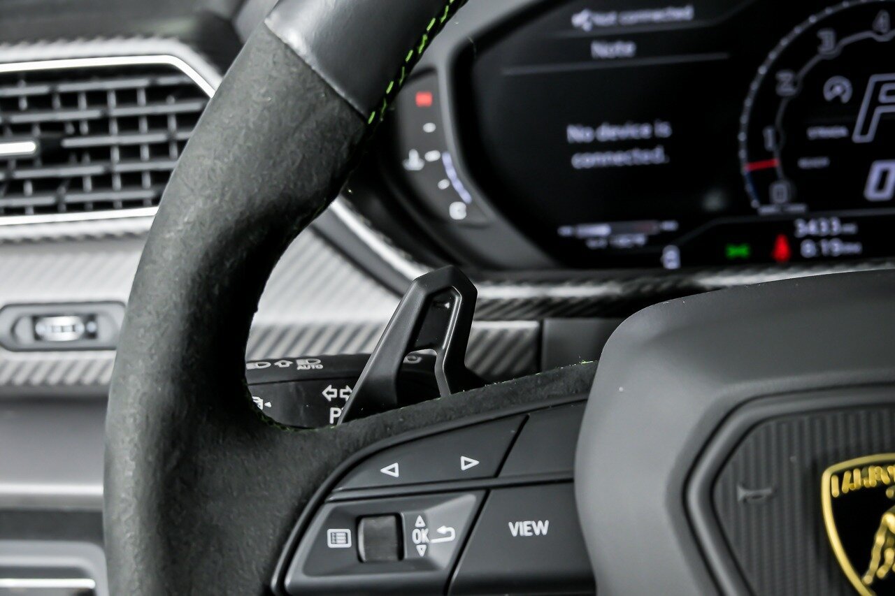 Used 2024 Lamborghini Urus Performante AWD/4WD image 27