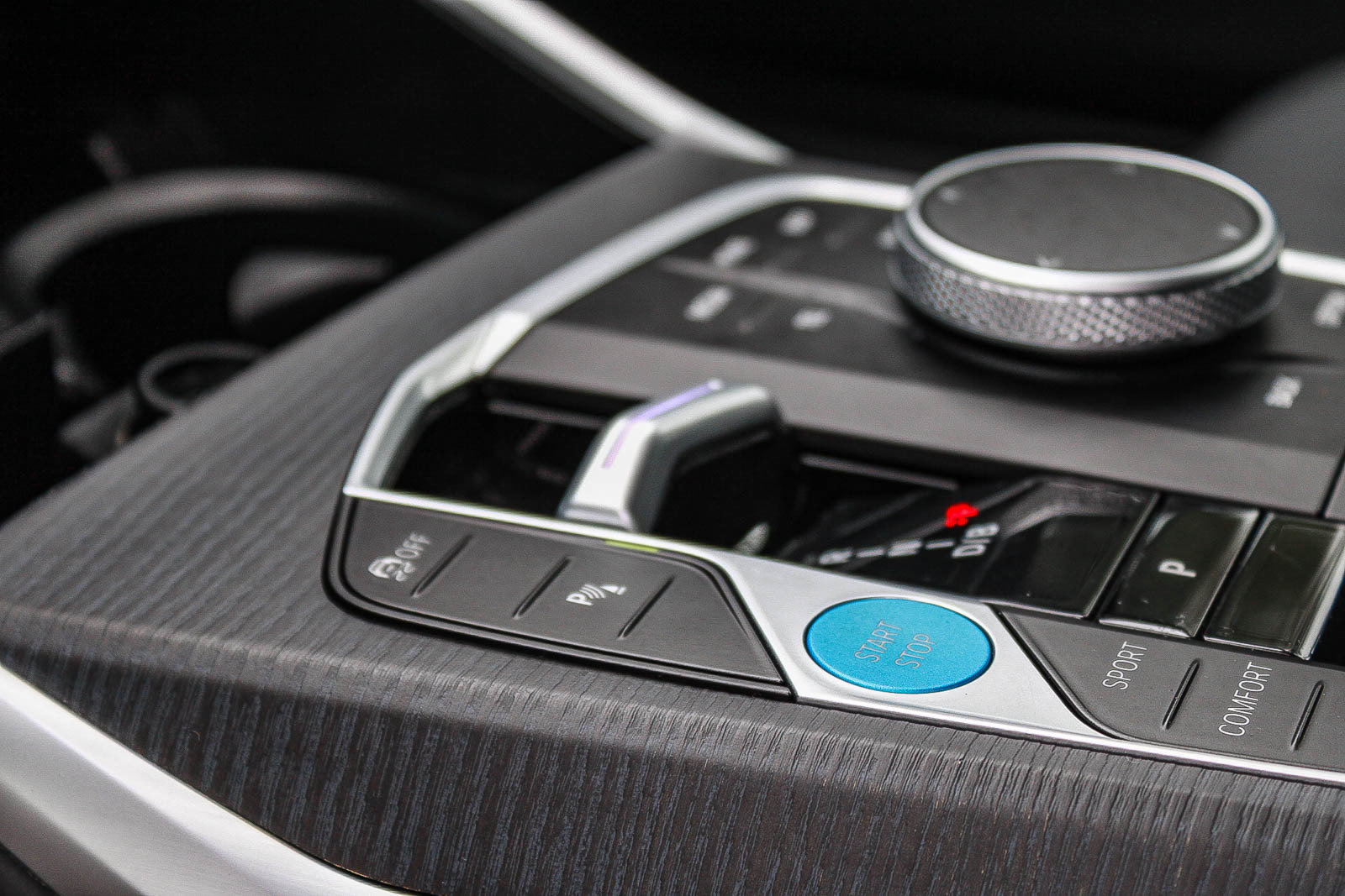 Certified 2025 BMW i4 eDrive40 RWD image 22