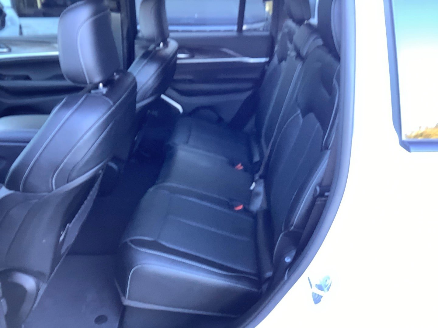 Certified 2026 Jeep Grand Cherokee Limited AWD/4WD image 7