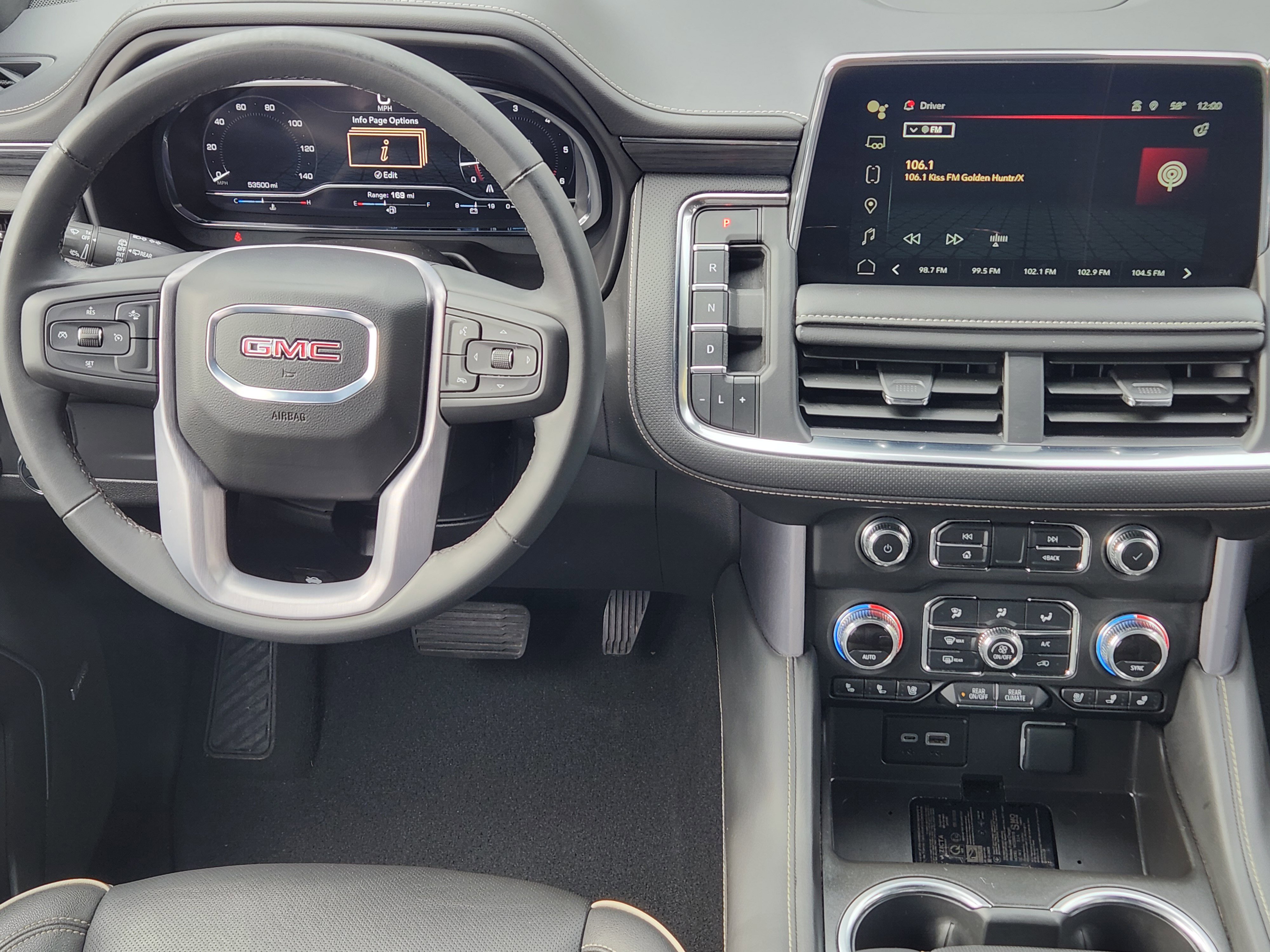 Used 2024 GMC Yukon XL SLT image 27