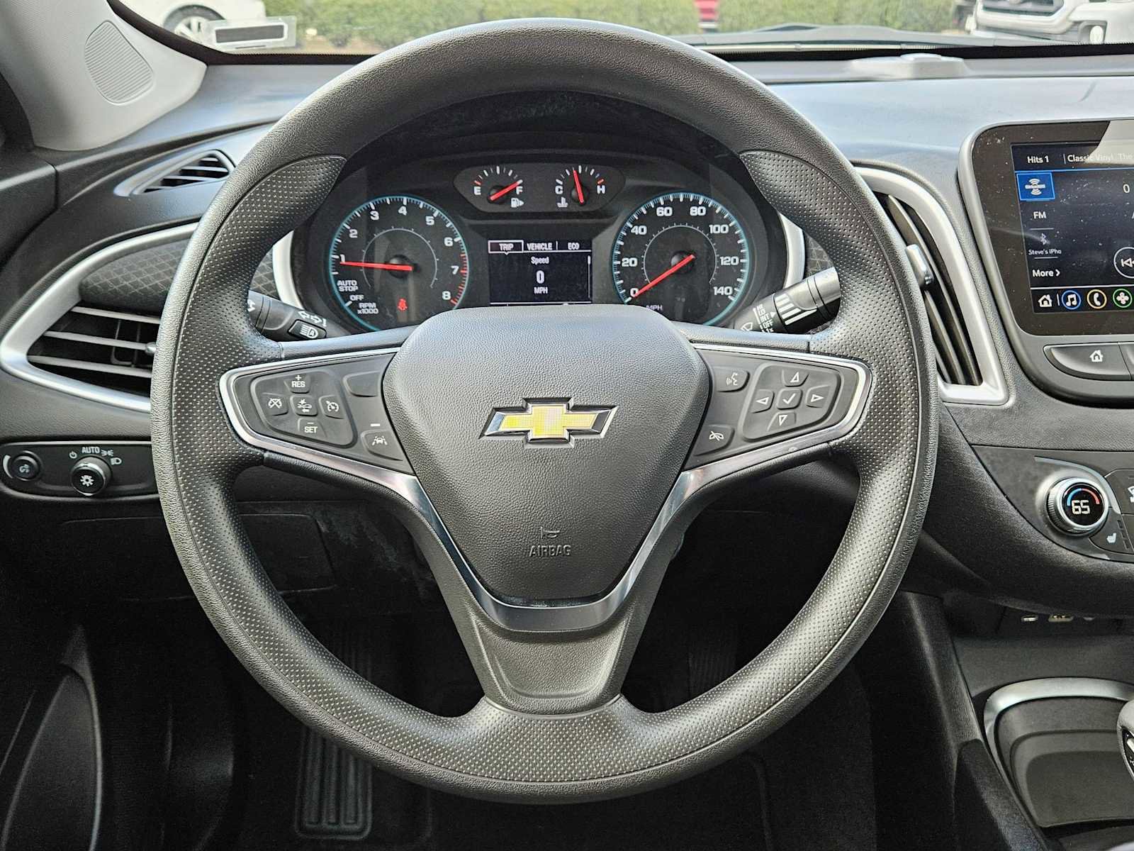 Used 2025 Chevrolet Malibu LT image 19