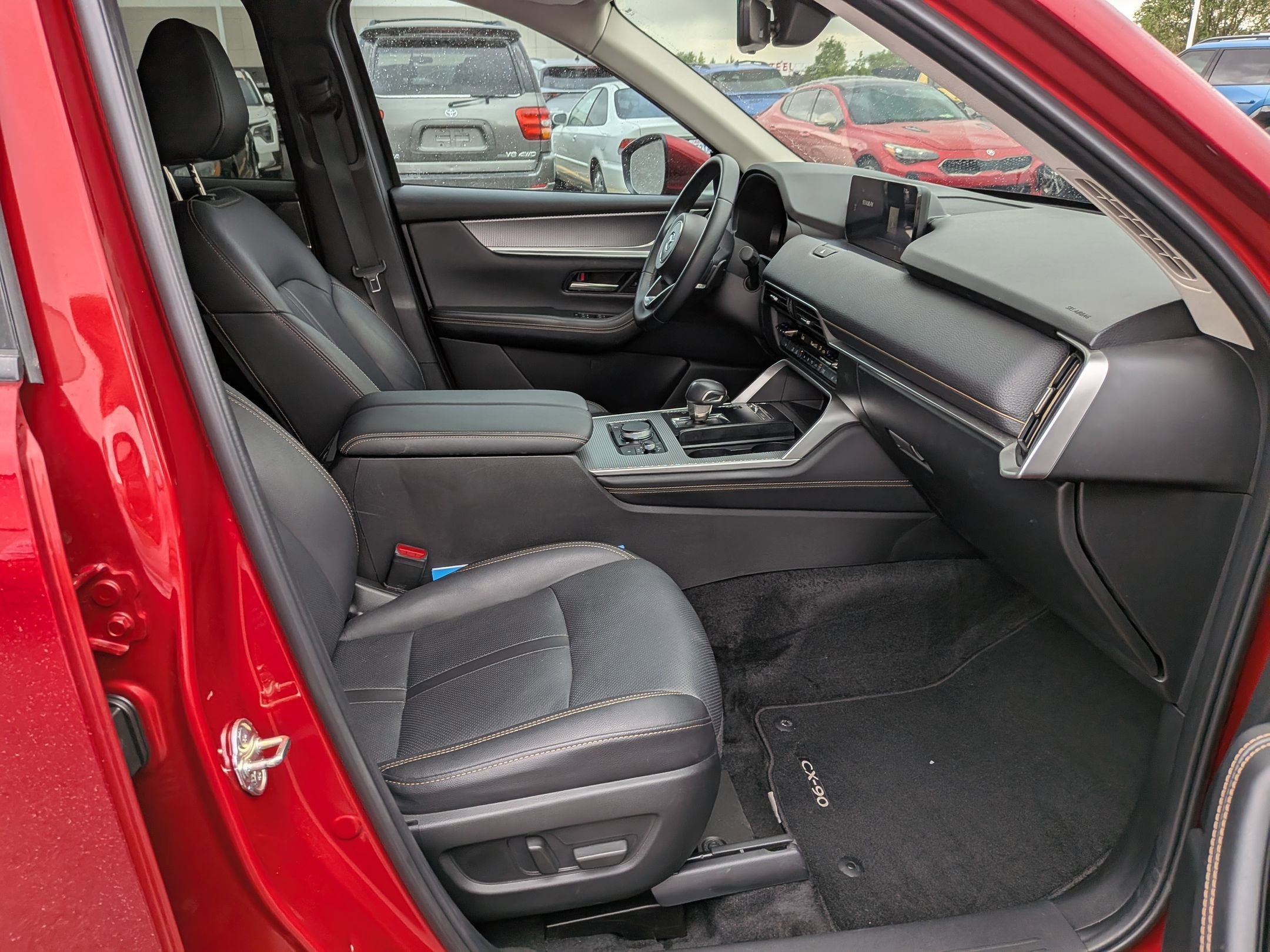 Used 2024 MAZDA CX-90 Plug-In Hybrid w/ Premium Pkg AWD/4WD image 30