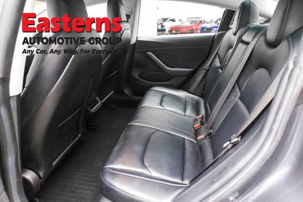 Used 2018 Tesla Model 3 Long Range image 19