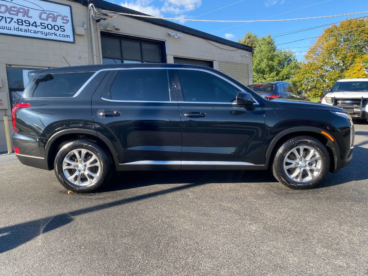 Used 2021 Hyundai Palisade SE image 2