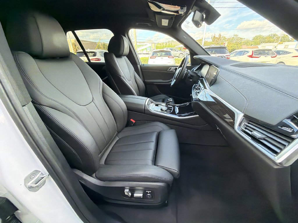 Used 2019 BMW X5 xDrive40i w/ Convenience Package AWD/4WD image 22