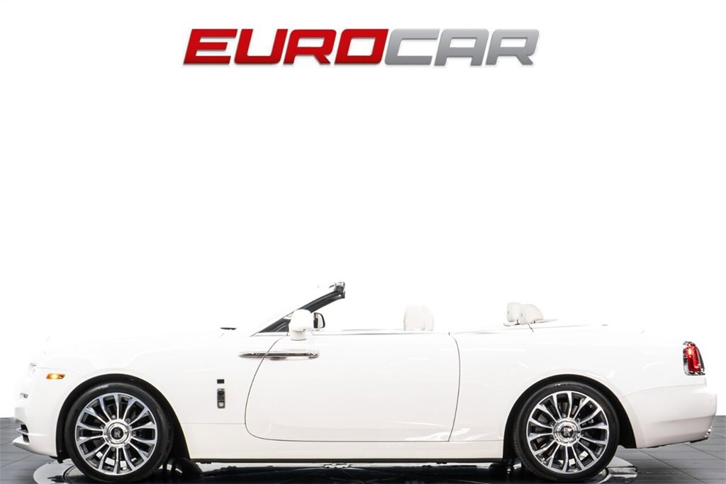 Used 2018 Rolls-Royce Dawn image 2