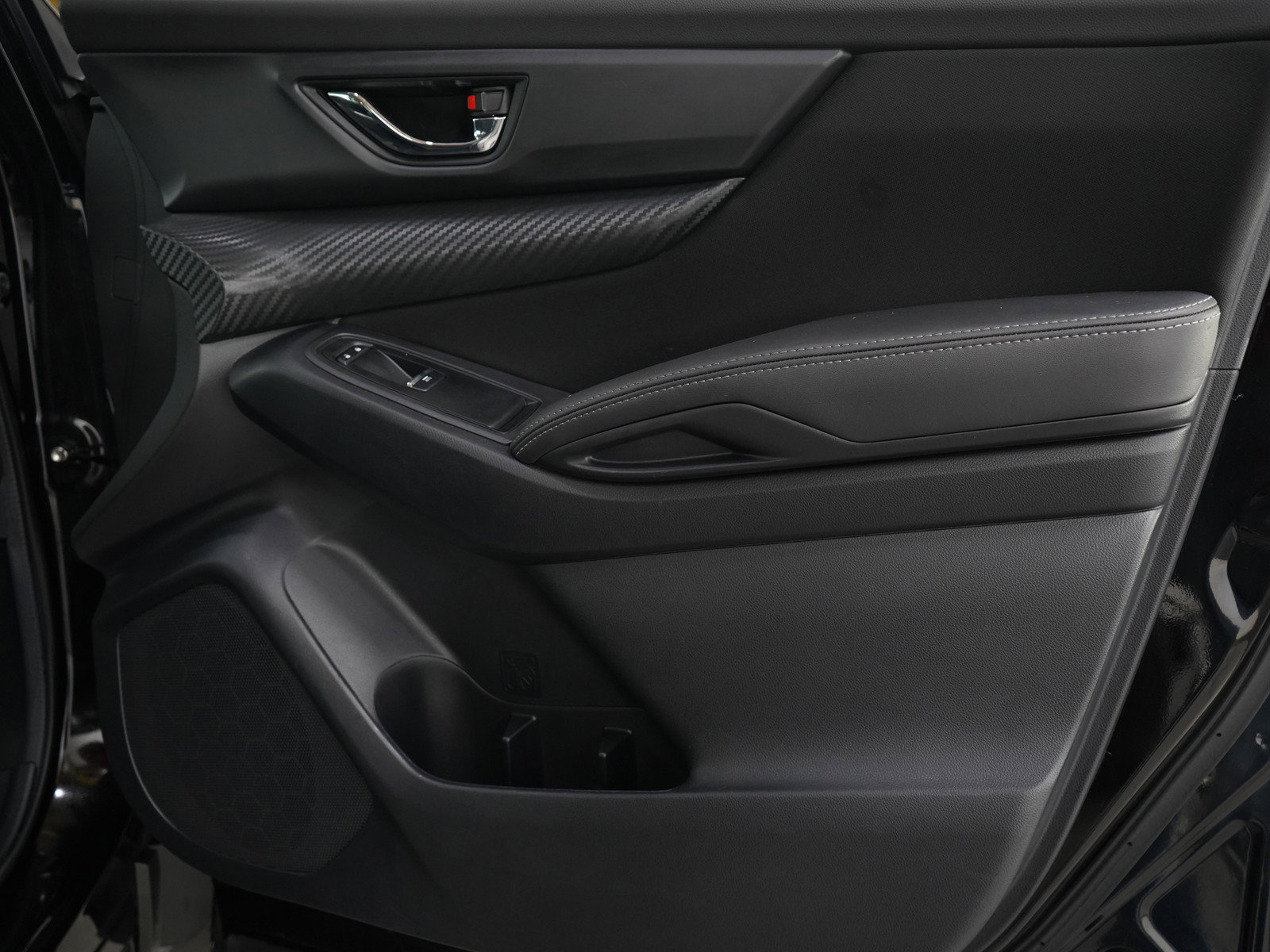 Used 2024 Subaru Ascent Premium w/ Convenience Package image 10