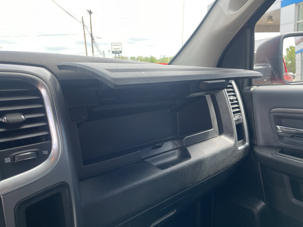 Used 2024 RAM 1500 Classic SLT AWD/4WD image 23