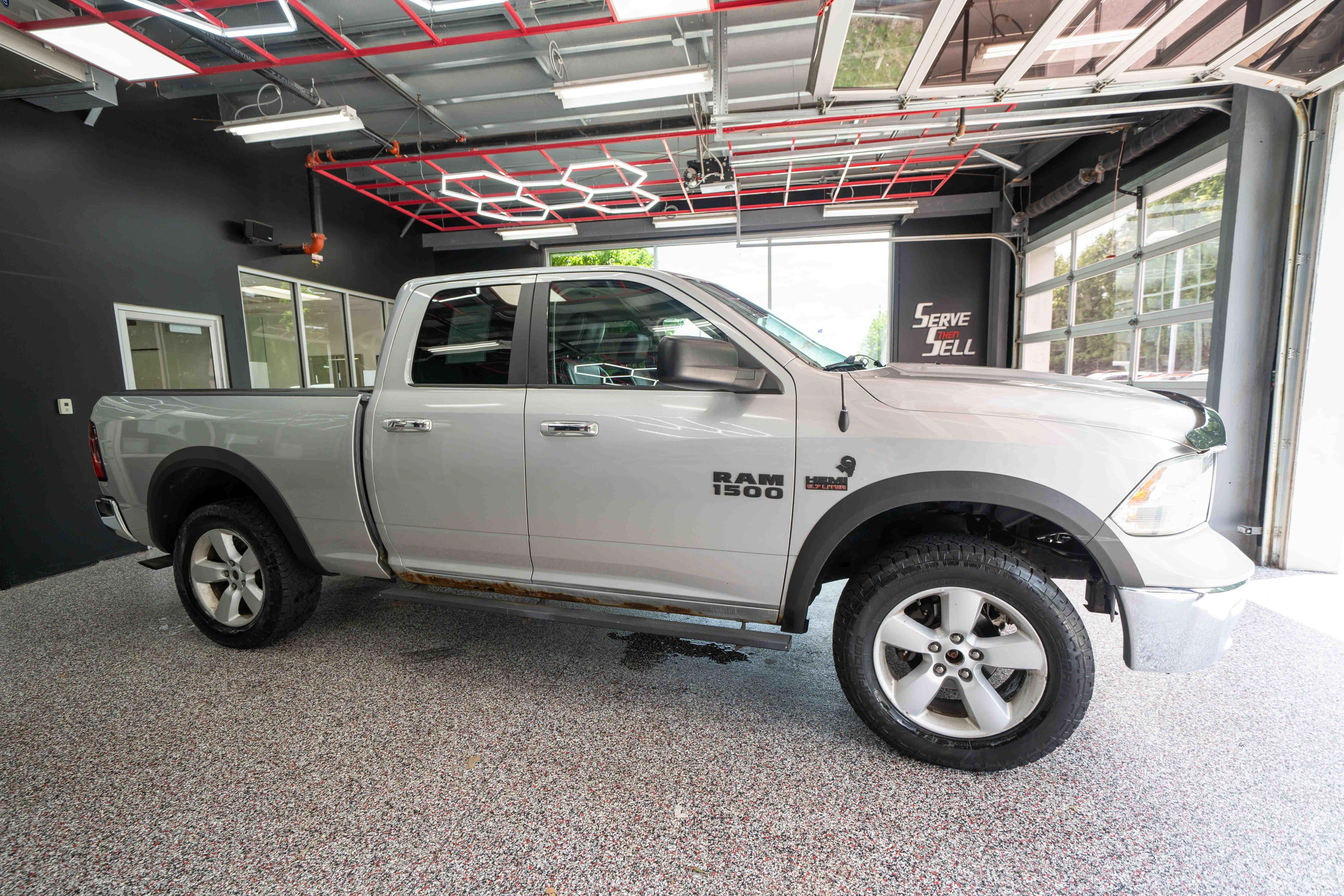 Used 2014 RAM 1500 Classic SLT AWD/4WD image 5