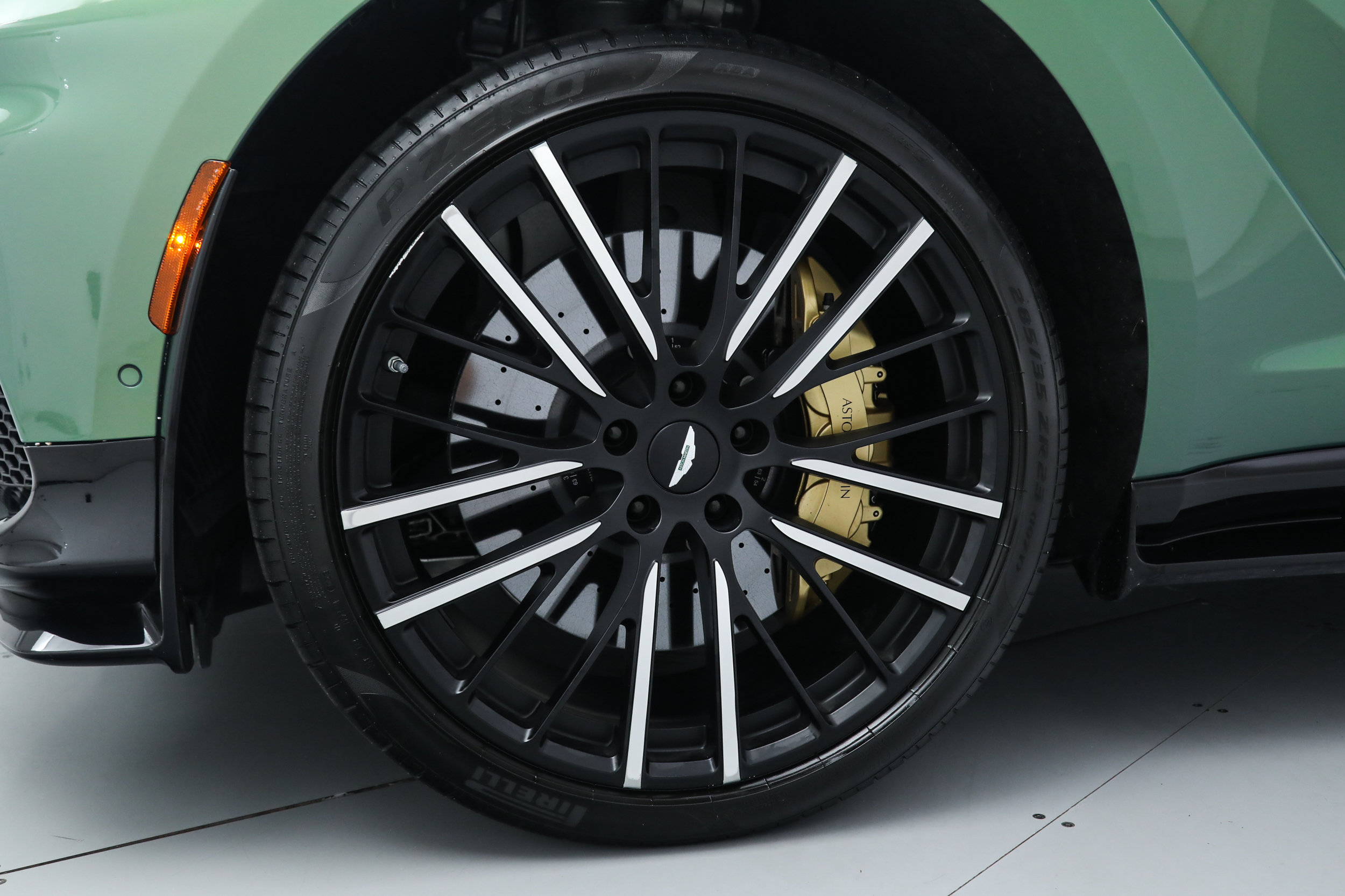 Used 2023 Aston Martin DBX 707 AWD/4WD image 11