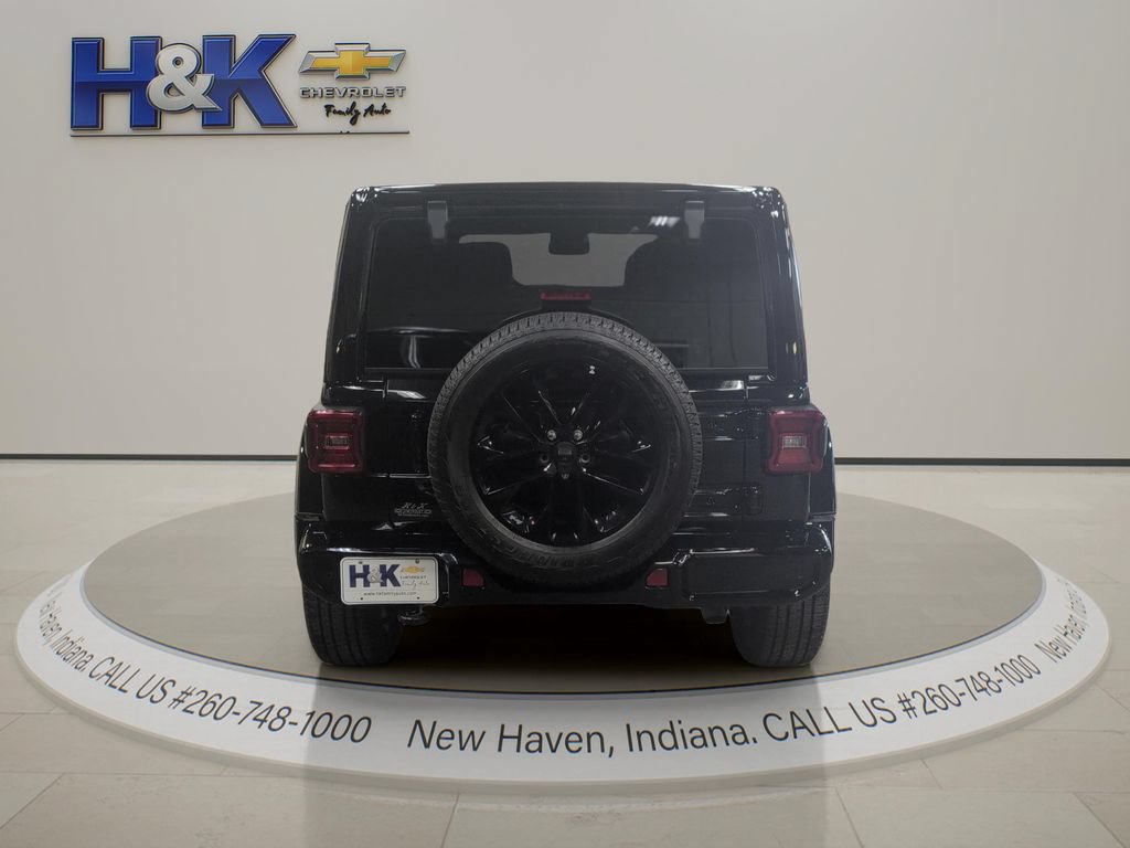 Used 2023 Jeep Wrangler Unlimited Sahara AWD/4WD image 5