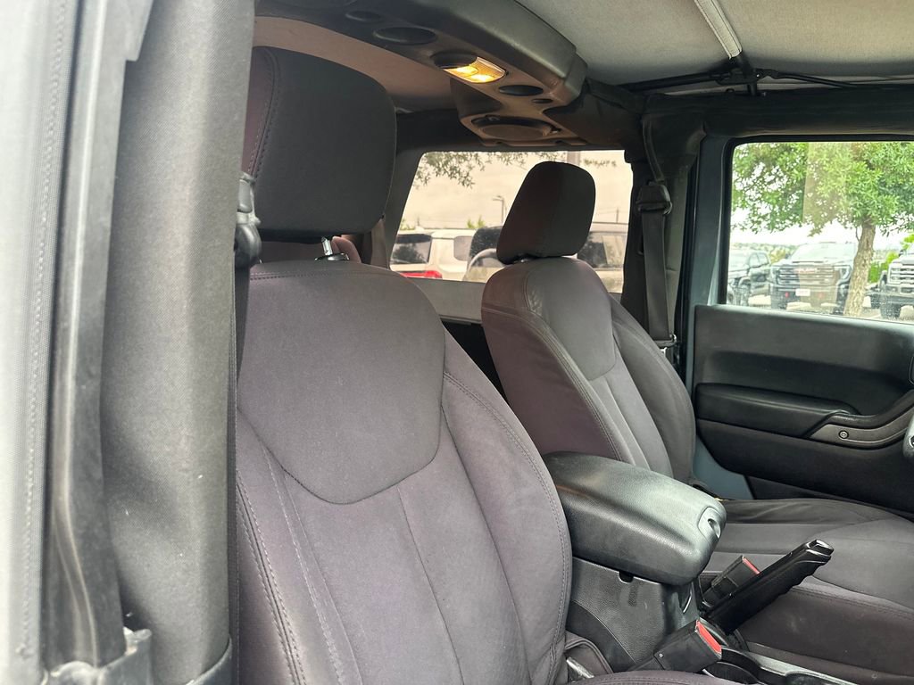 Used 2014 Jeep Wrangler Sport AWD/4WD image 11
