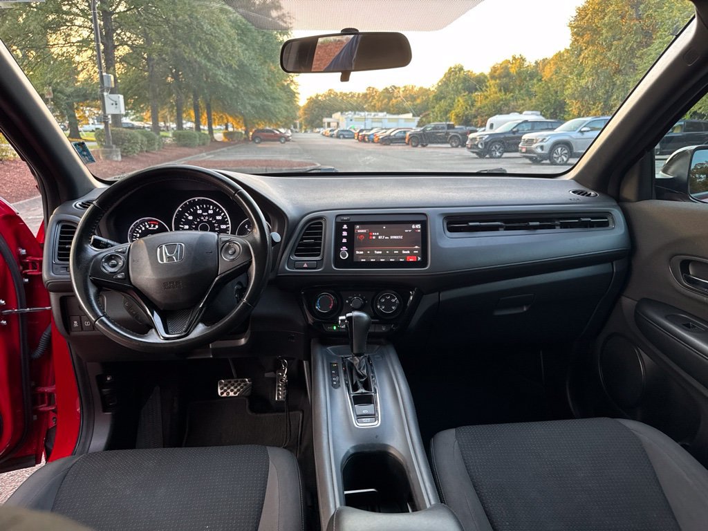 Used 2019 Honda HR-V Sport image 44