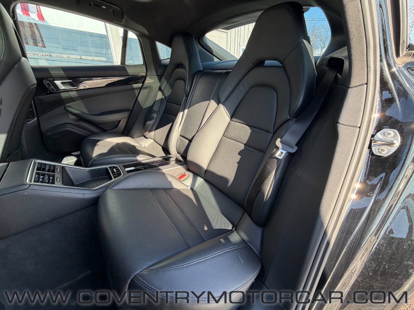 Used 2017 Porsche Panamera 4 image 42