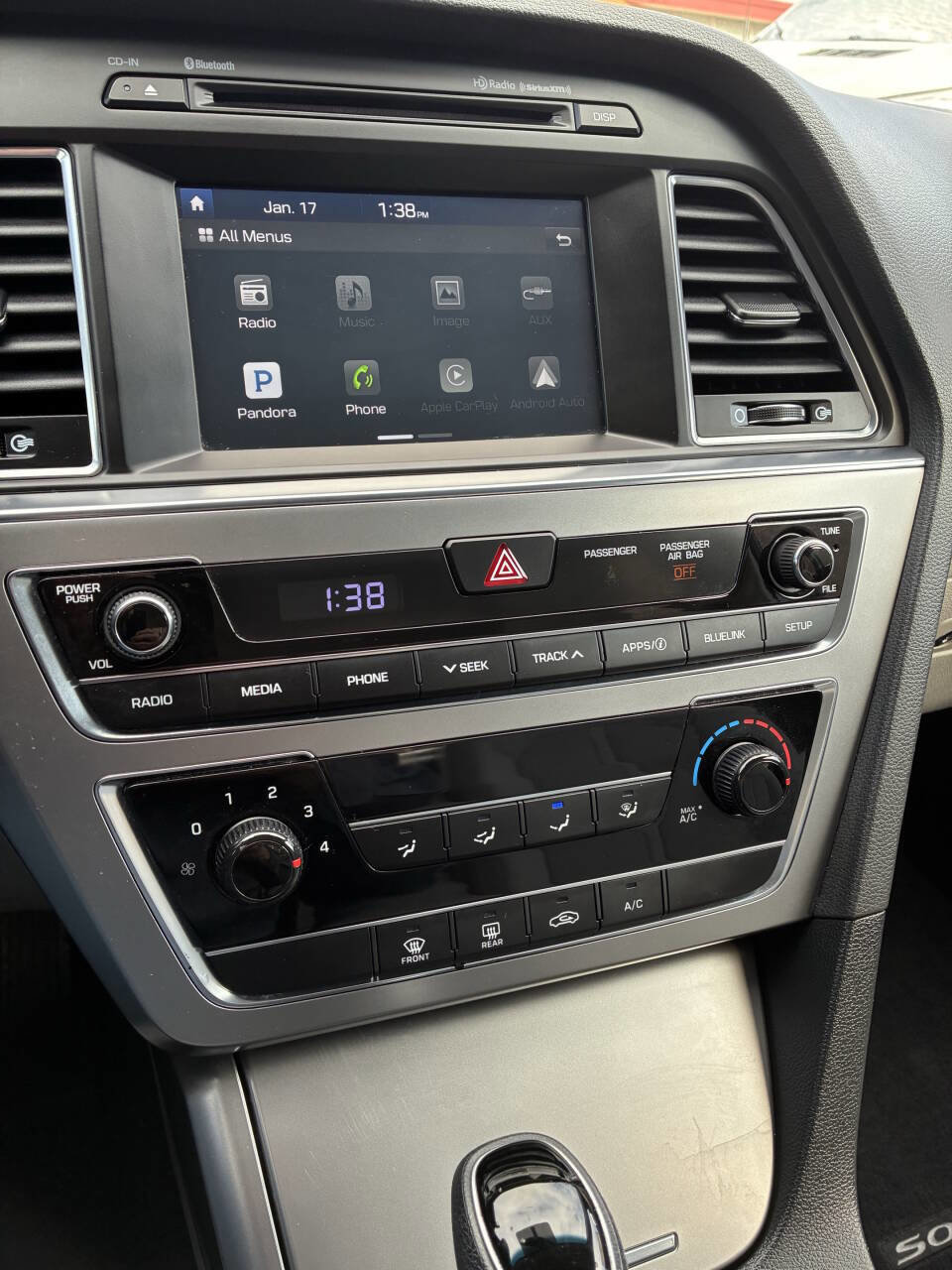 Used 2017 Hyundai Sonata SE w/ Cargo Package image 18