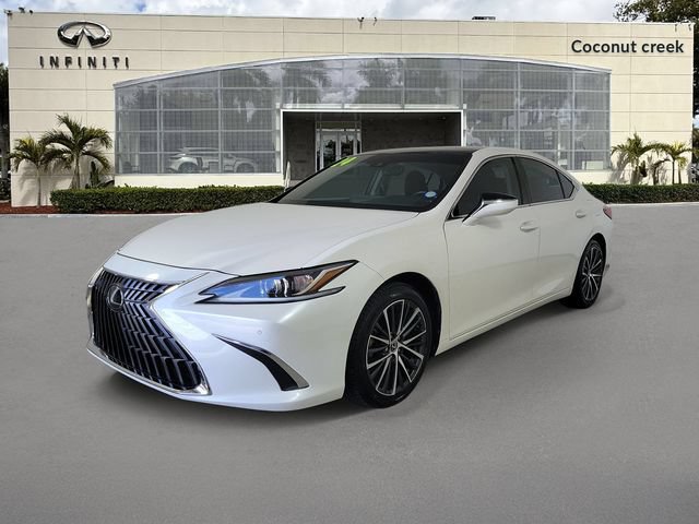 Used 2024 Lexus ES 350 w/ Premium Package FWD image 2