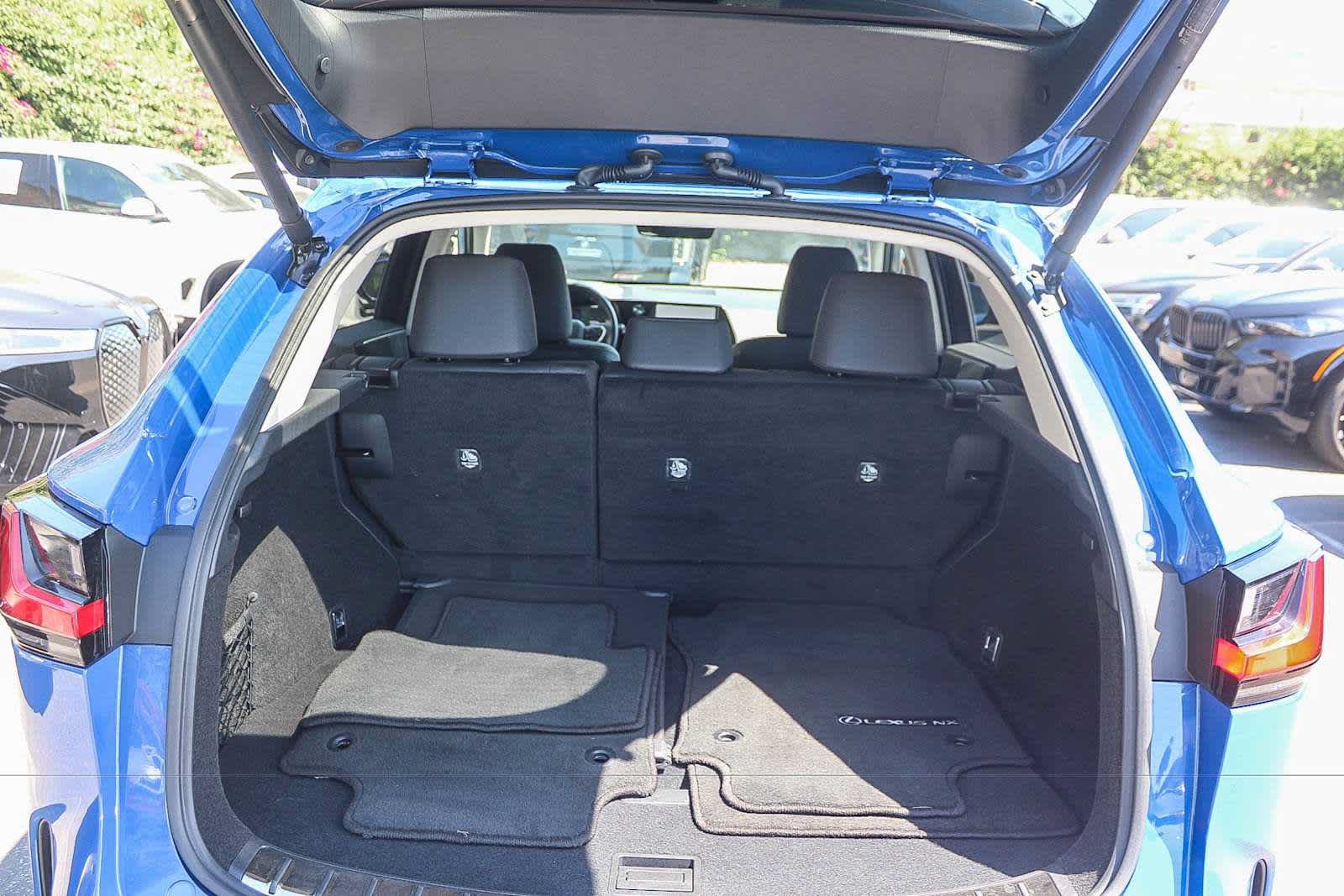 Used 2025 Lexus NX 250 FWD image 37