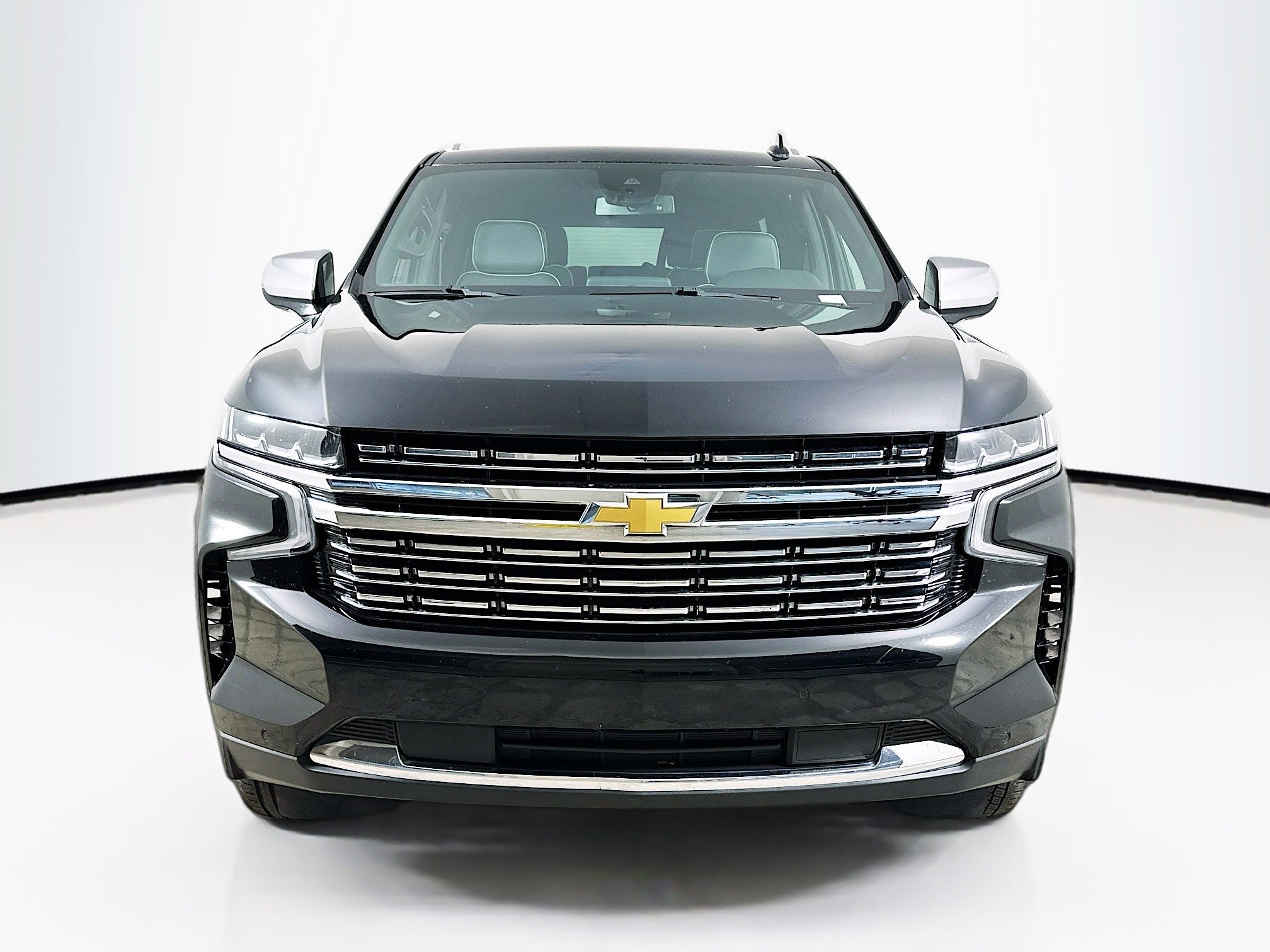 Used 2024 Chevrolet Tahoe Premier image 2
