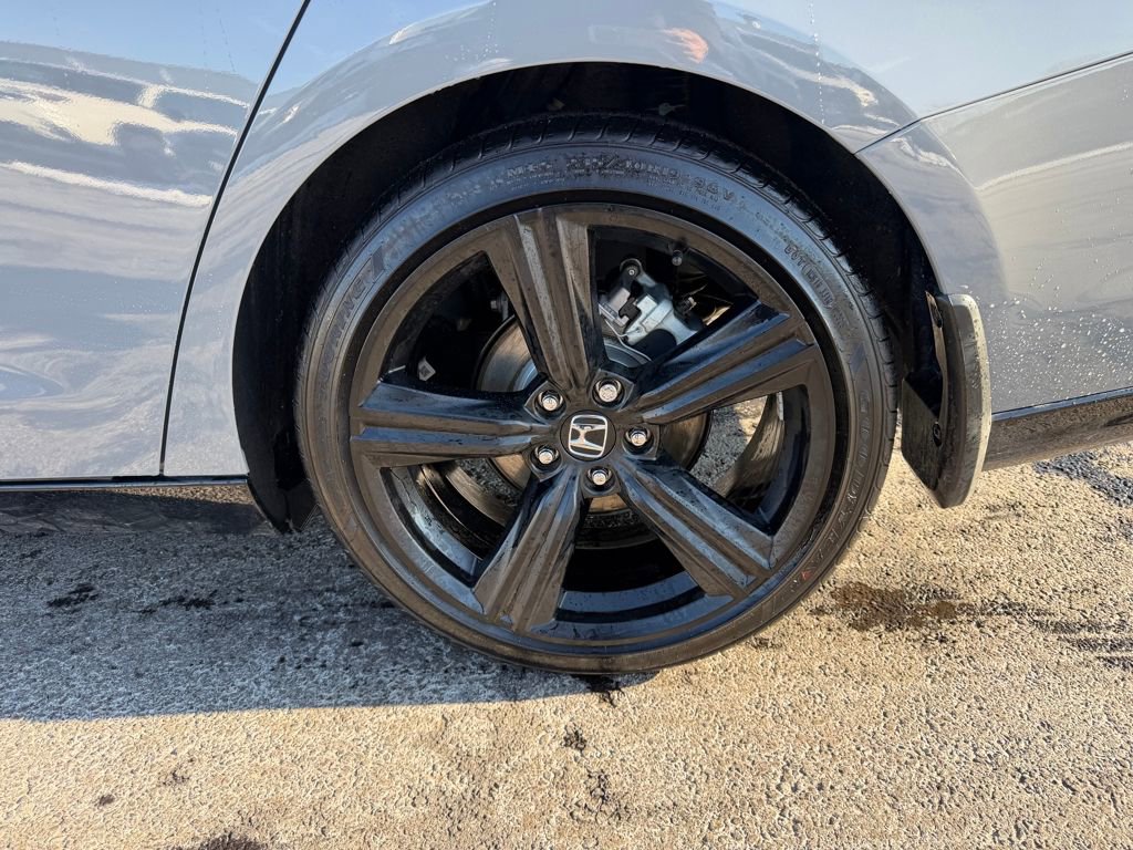 Used 2025 Honda Accord Sport image 10