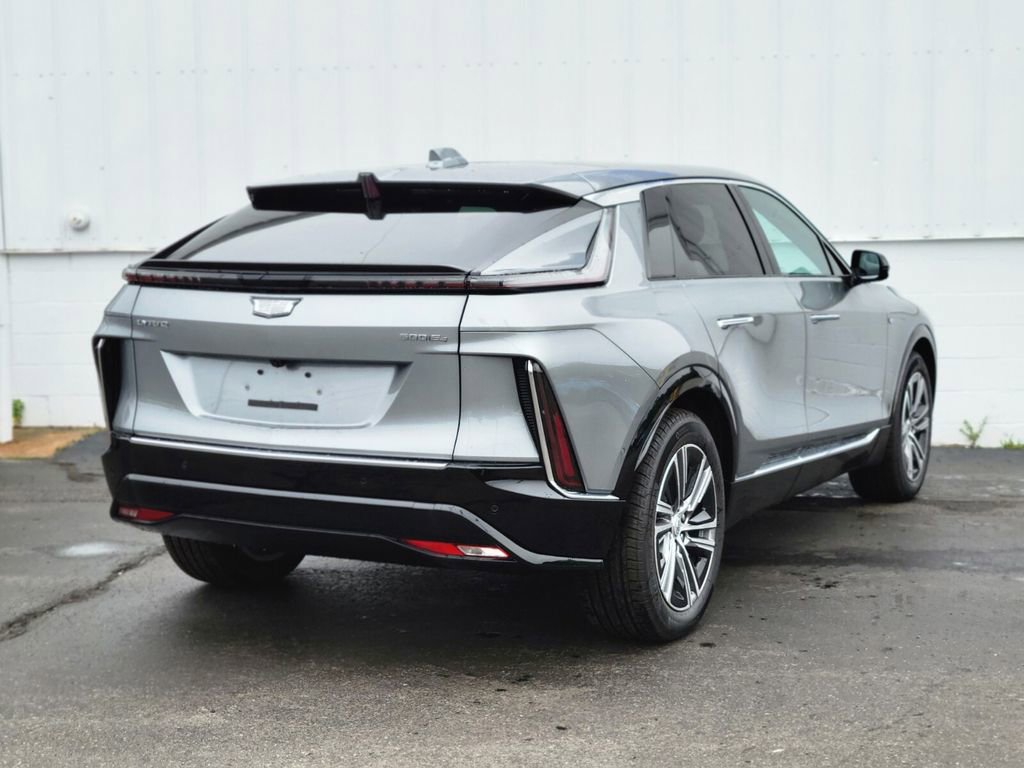 New 2025 Cadillac Lyriq Luxury w/ LPO, Floor Liner Package image 3