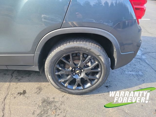 Used 2022 Chevrolet Trax LT w/ Premium Seat Package image 21